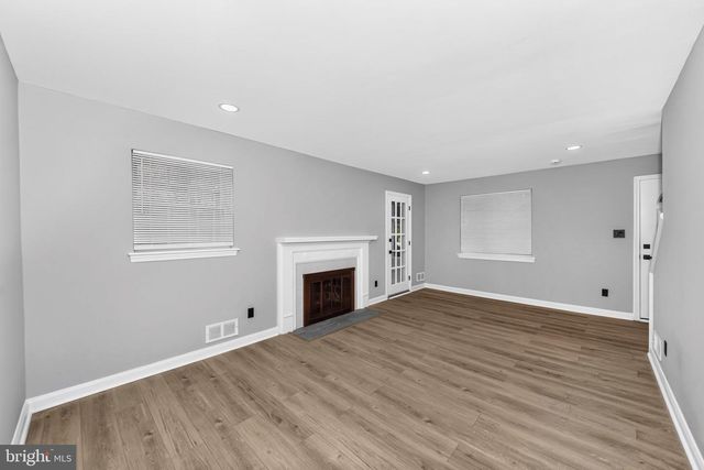 2416 LAKE AVE, Landover, MD 20785