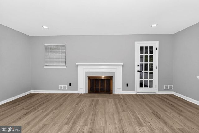 2416 LAKE AVE, Landover, MD 20785