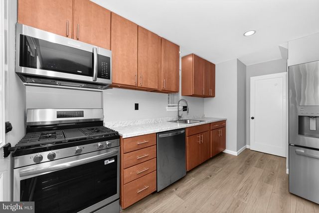 2416 LAKE AVE, Landover, MD 20785