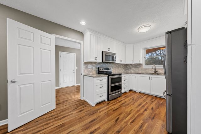 6483 Dogwood Dr, Greenbrier, TN 37073