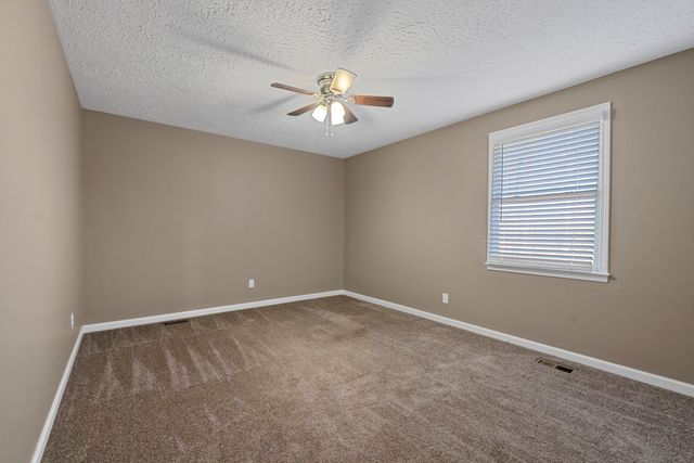 6483 Dogwood Dr, Greenbrier, TN 37073