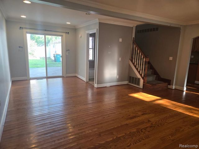 22750 Purdue Avenue, Farmington Hills, MI 48336