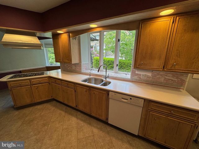 1217 MEDFORD RD, Wynnewood, PA 19096
