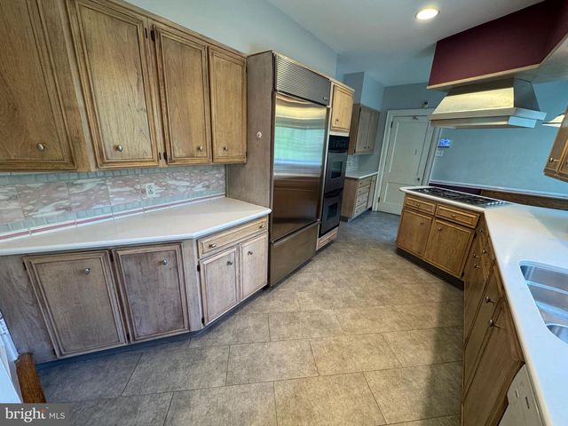 1217 MEDFORD RD, Wynnewood, PA 19096