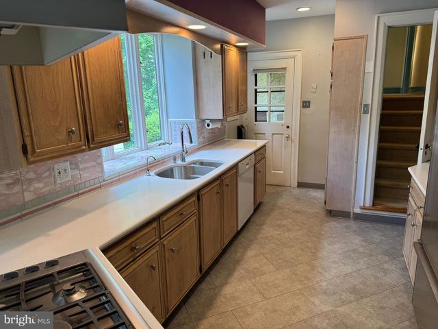1217 MEDFORD RD, Wynnewood, PA 19096