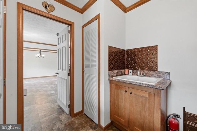 47 MAKENNA AVE, New Holland, PA 17557