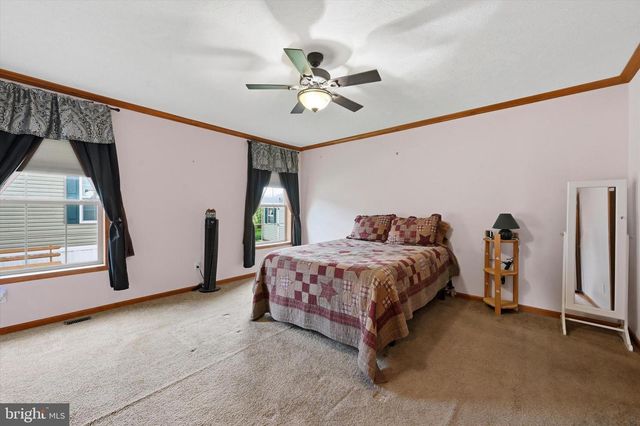 47 MAKENNA AVE, New Holland, PA 17557