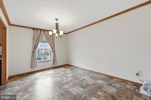 47 MAKENNA AVE, New Holland, PA 17557