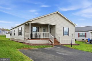 47 MAKENNA AVE, New Holland, PA 17557