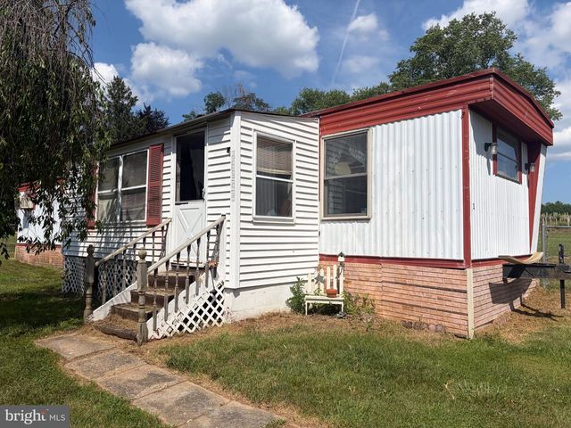 21653 LEITER ST, Hagerstown, MD 21742