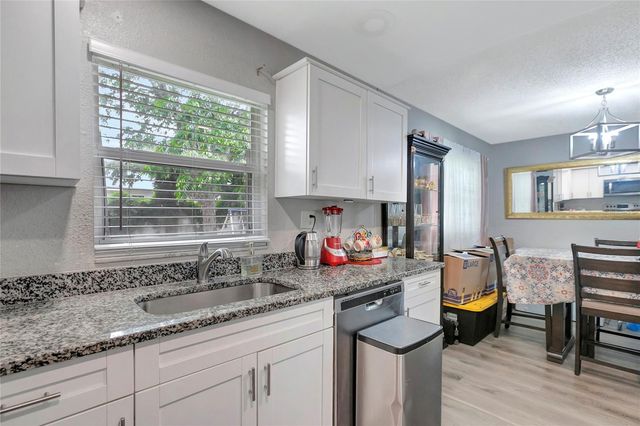 6410 N 44TH STREET, Tampa, FL 33610
