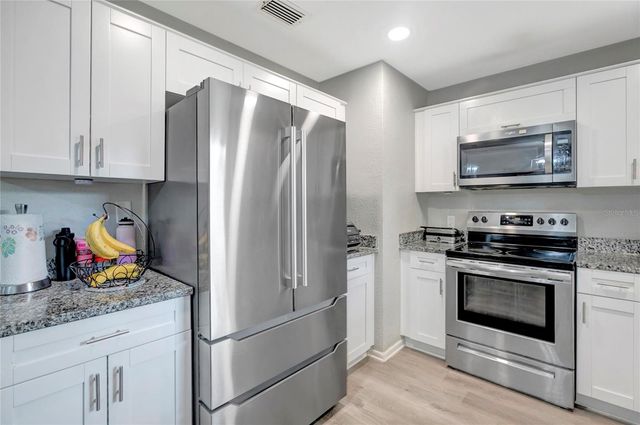 6410 N 44TH STREET, Tampa, FL 33610
