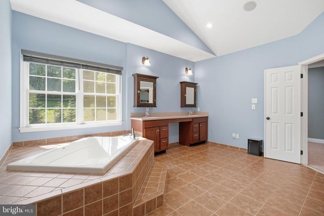 1344 BROWNSVILLE RD, Coatesville, PA 19320
