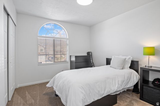 558 EASTPOINTE CIR, North Salt Lake, UT 84054