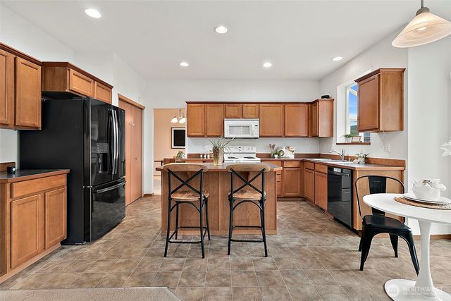 1208 Sigafoos Avenue NW, Orting, WA 98360