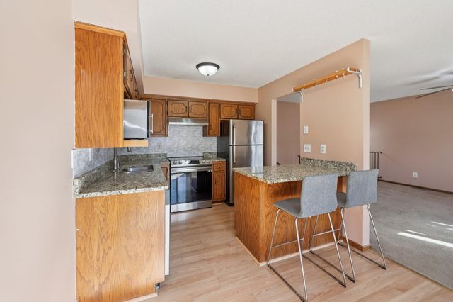 302 Sidney Street E, Saint Paul, MN 55107