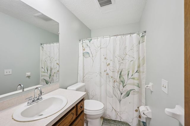 302 Sidney Street E, Saint Paul, MN 55107