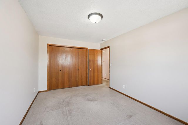 302 Sidney Street E, Saint Paul, MN 55107