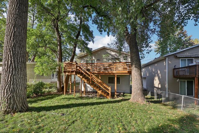 302 Sidney Street E, Saint Paul, MN 55107