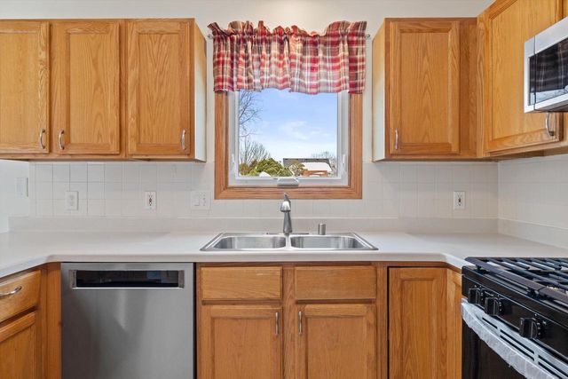 3310 108th PLACE, Pleasant Prairie, WI 53158