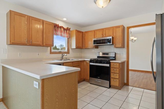 3310 108th PLACE, Pleasant Prairie, WI 53158