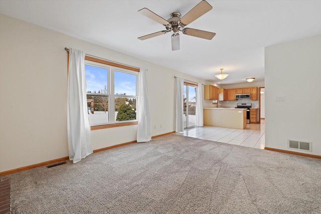 3310 108th PLACE, Pleasant Prairie, WI 53158