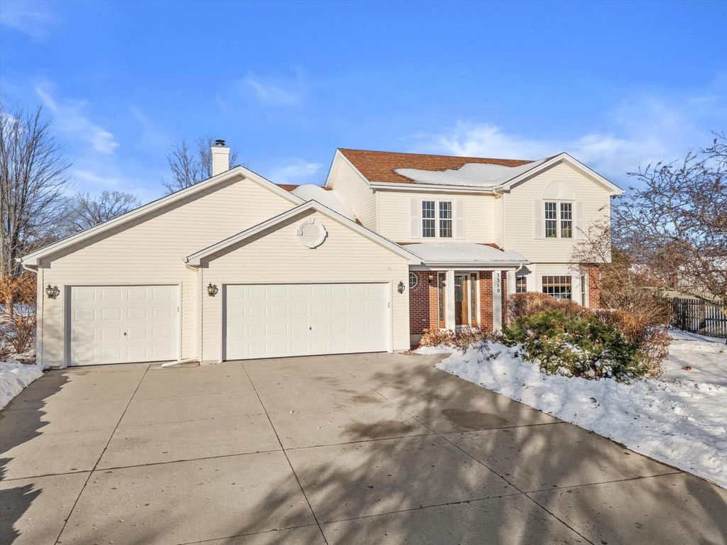 3310 108th PLACE, Pleasant Prairie, WI 53158