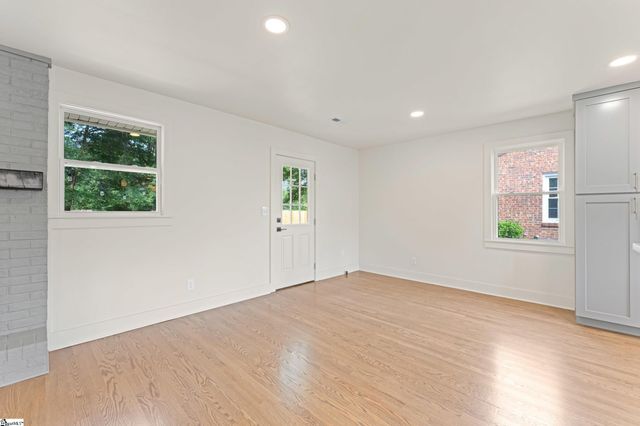 28 Kendal Green Drive, Greenville, SC 29607