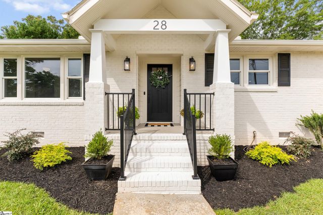 28 Kendal Green Drive, Greenville, SC 29607