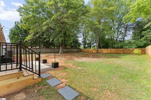 28 Kendal Green Drive, Greenville, SC 29607