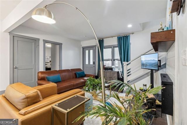 1770 OLYMPIAN Way, Atlanta, GA 30310