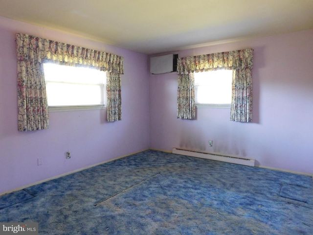 114 CUMBERLAND AVE, Tamaqua, PA 18252