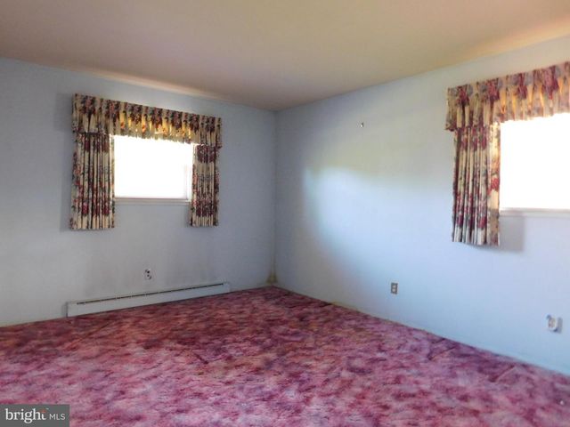 114 CUMBERLAND AVE, Tamaqua, PA 18252