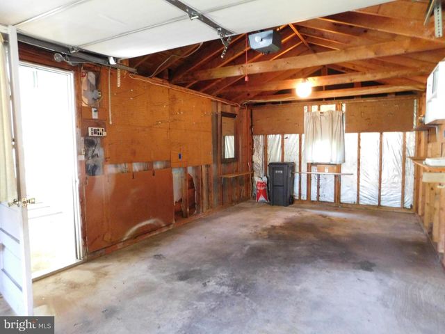 114 CUMBERLAND AVE, Tamaqua, PA 18252