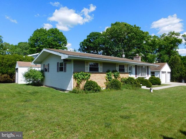 114 CUMBERLAND AVE, Tamaqua, PA 18252