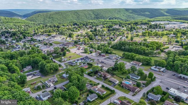 114 CUMBERLAND AVE, Tamaqua, PA 18252
