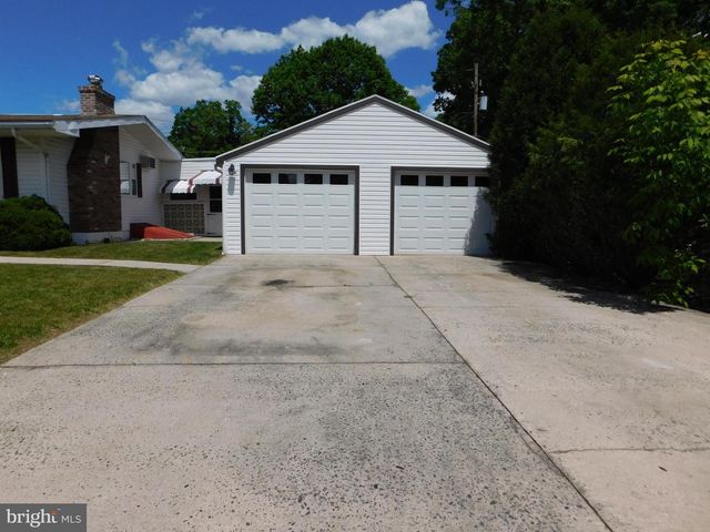 114 CUMBERLAND AVE, Tamaqua, PA 18252
