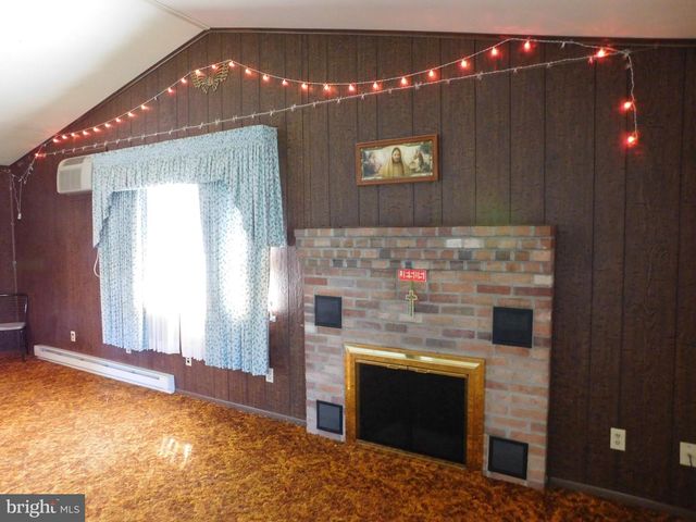 114 CUMBERLAND AVE, Tamaqua, PA 18252