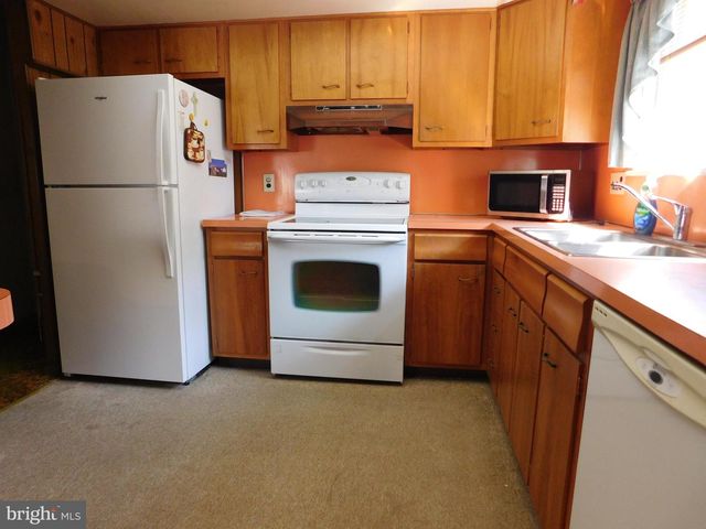 114 CUMBERLAND AVE, Tamaqua, PA 18252