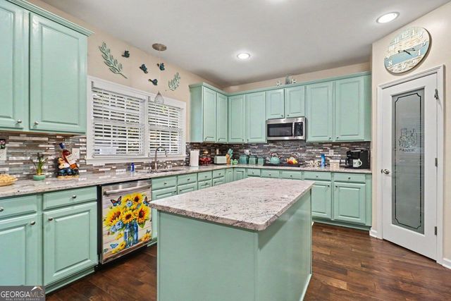 3013 Gold Creek Drive, Villa Rica, GA 30180