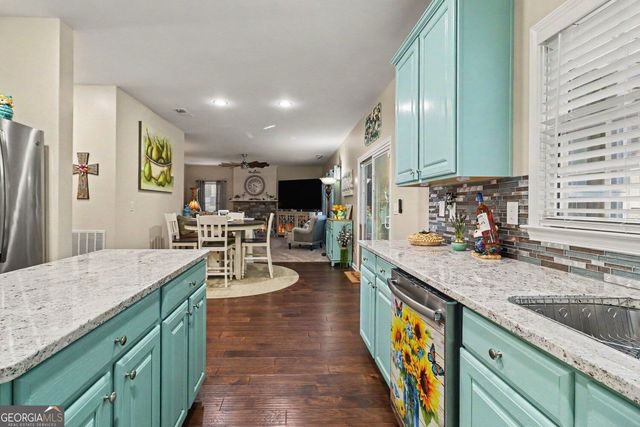 3013 Gold Creek Drive, Villa Rica, GA 30180