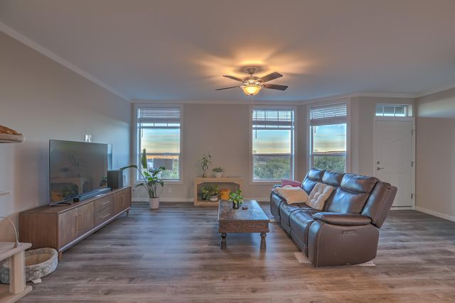 19 Edge Of Woods Road, Tijeras, NM 87059