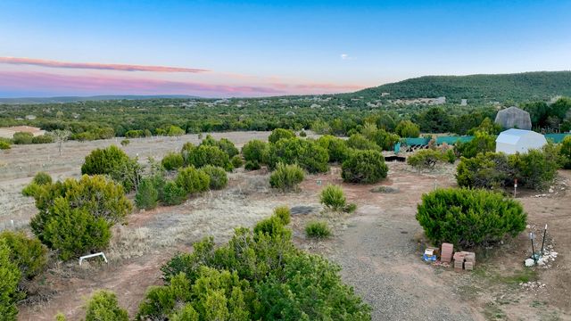 19 Edge Of Woods Road, Tijeras, NM 87059