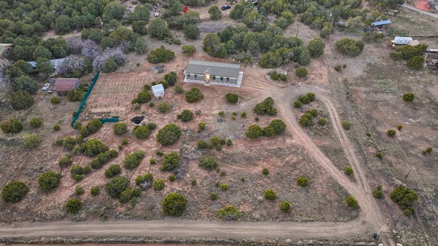 19 Edge Of Woods Road, Tijeras, NM 87059