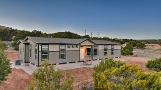 19 Edge Of Woods Road, Tijeras, NM 87059