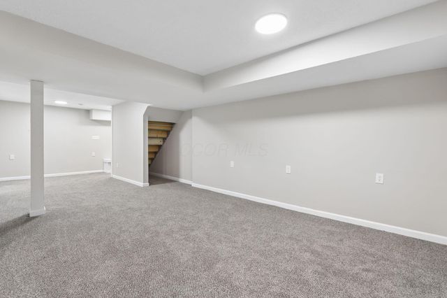 235 Haystack Avenue, Pataskala, OH 43062