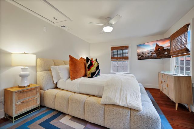 1305 Postoffice, Galveston, TX 77550