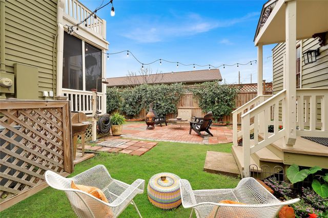 1305 Postoffice, Galveston, TX 77550