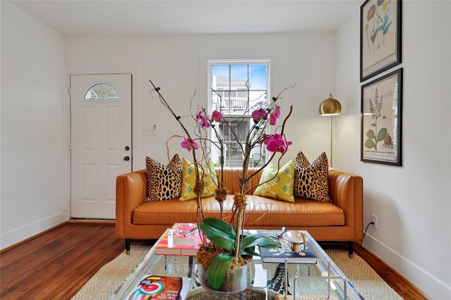 1305 Postoffice, Galveston, TX 77550