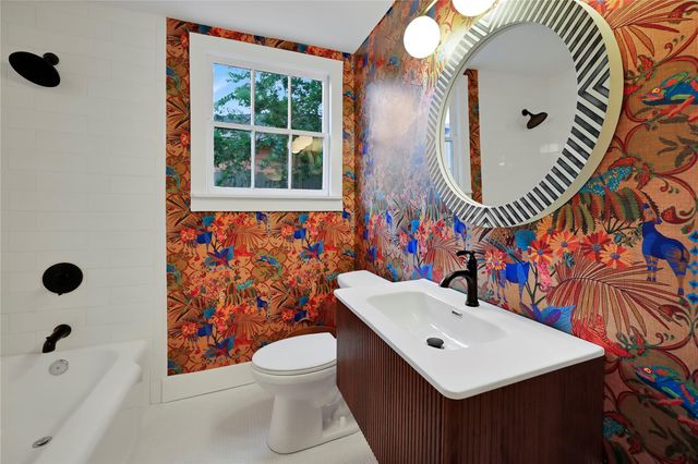 1305 Postoffice, Galveston, TX 77550